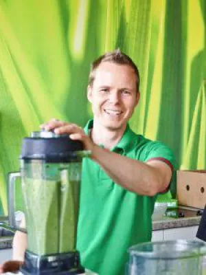 Bild: Golf meets Health: Mit grünen Smoothies fit und gesund in die neue Saison