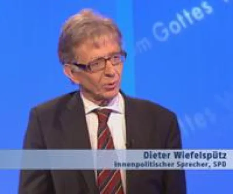 Bild: Bruder Paulus im Gespräch mit Dieter Wiefelspütz - Sonntag, 28.9.08, 8.30 Uhr, N24 Ethik „Um Gottes Willen"