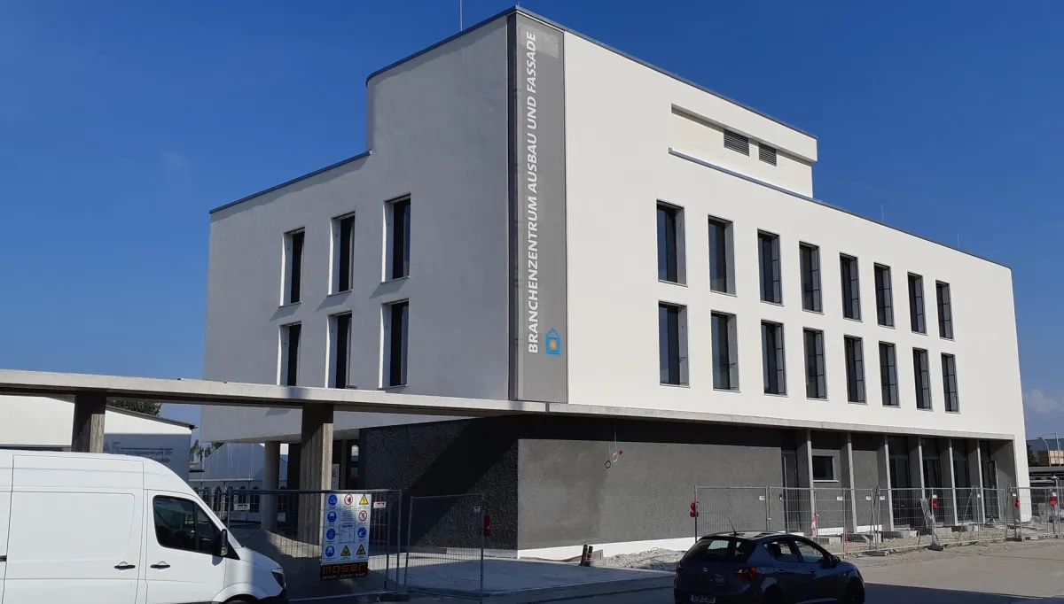Das neue Branchenzentrum Ausbau und Fassade wurde in Rutesheim eingeweiht