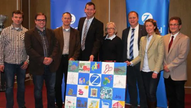 Bild: Mitarbeiter der Zurich Versicherung spenden an gemeinnützige Organisationen aus der Region