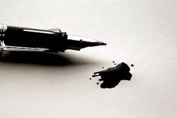 Das Leben schreibt die besten Geschichten - neuer Online-Workshop "Biografisches Schreiben" bei akademie.de Bild: Das Leben schreibt die besten Geschichten - neuer Online-Workshop "Biografisches Schreiben" bei akademie.de