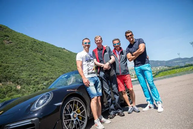 Bild: Ein Fahrsicherheitstraining ist langweilig? Mit Walter Röhrl ganz sicher nicht!