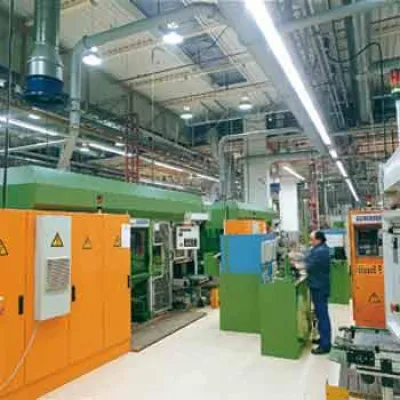 Neue Leuchten - Hohe Schutzart spart zusätzlich Wartungskosten Bild: Neue Leuchten - Hohe Schutzart spart zusätzlich Wartungskosten