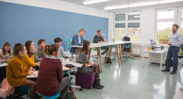 Mit digitalen und kreativen Ideen zum eigenen Unternehmen Bild: Mit digitalen und kreativen Ideen zum eigenen Unternehmen