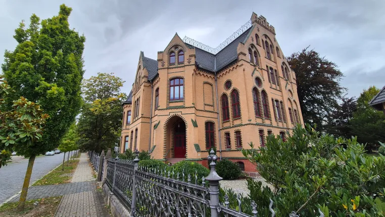 Bild: 4safety zieht in die Villa Weiß in Bad Langensalza 