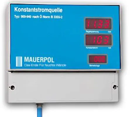 Bild: MAUERPOL – die Aktivsperre unter dem Fundament gegen Feuchtigkeit