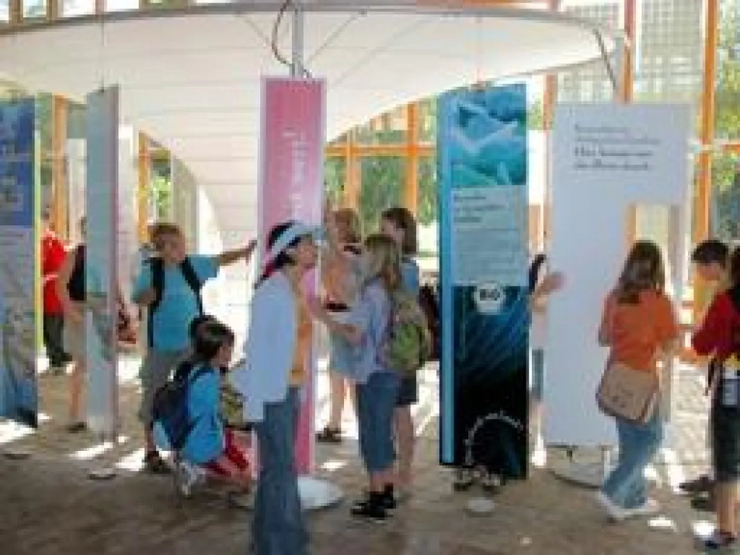 Bei der Ausstellung gibt es viele Informationen für Groß und Klein