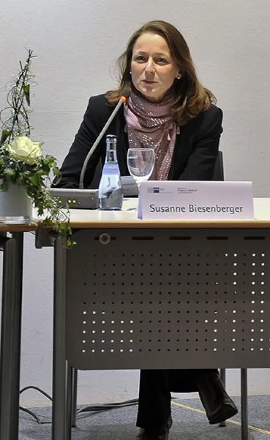 Susanne Biesenberger, Prokuristin bei ulrich medical, beim Management-Talk der IHK Ulm.