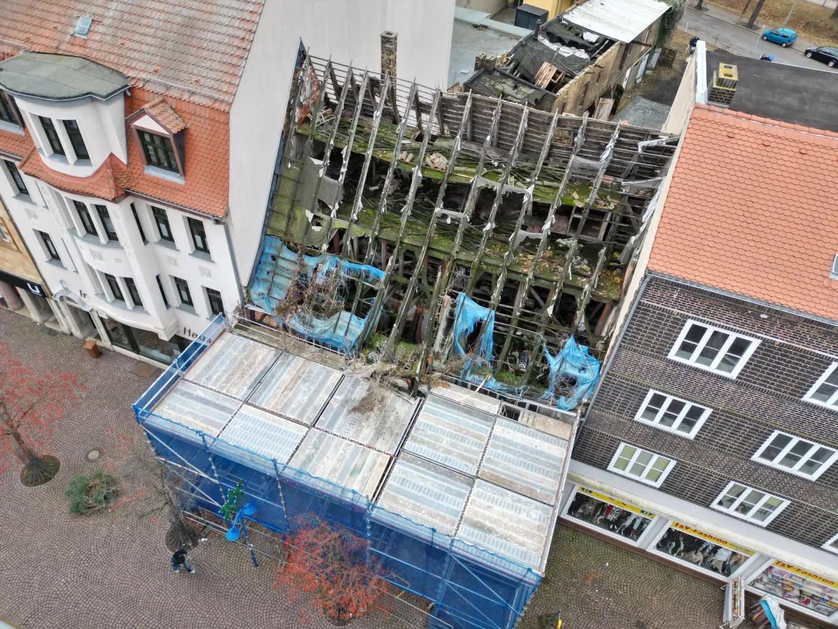 Das Reuterhaus in Bitterfeld muss abgerissen werden (© NEUBI)