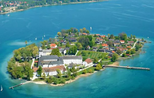 Kostenfreie Plätze sichern: Azubi-Recruiting und Ausbildungsmarketing für Handwerker Bild: Kostenfreie Plätze sichern: Azubi-Recruiting und Ausbildungsmarketing für Handwerker