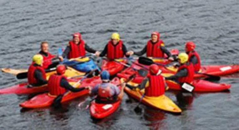 Bild: Teamtraining von ProConception mit theoretischen Indoor- und praktischen Outdoor-Elementen