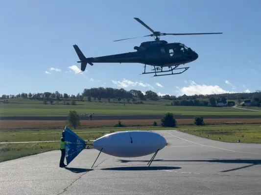 Bild: Entwicklung geophysikalischer Messmethoden: Forschungsteam startet Hubschrauber-Messflüge im Landkreis Stade