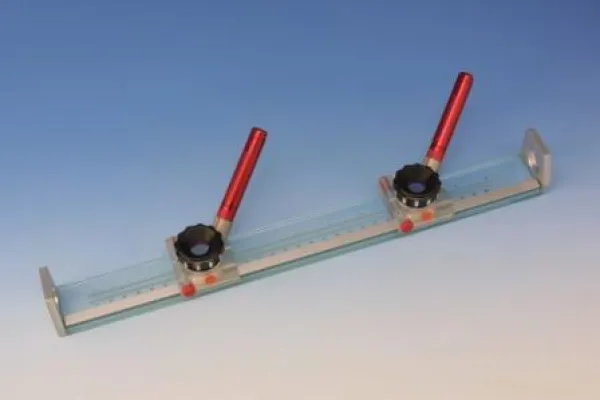 Bild: Glasmassstäbe zur Längenmessung von Folien, Papier, Filmen und anderen Flachmaterialien