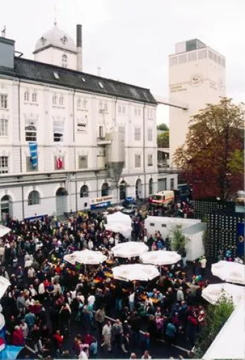 Bild: Großes Gold Ochsen Brauereifest mit "Fury in the Slaughterhouse"