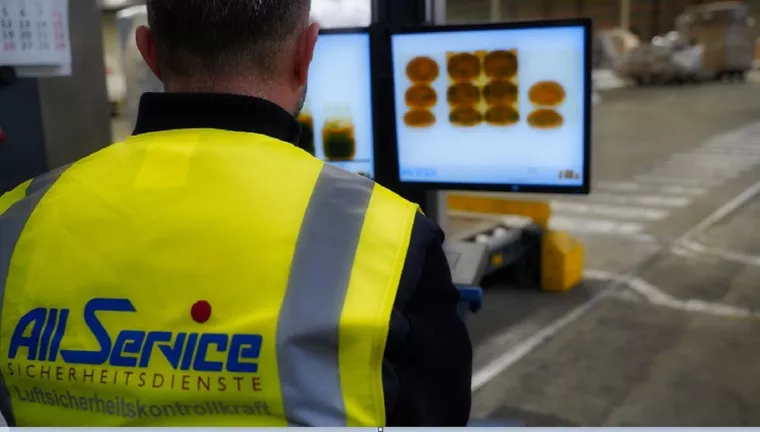 Bild: Ein kleiner Einblick in den Job der Luftfrachtsicherheit