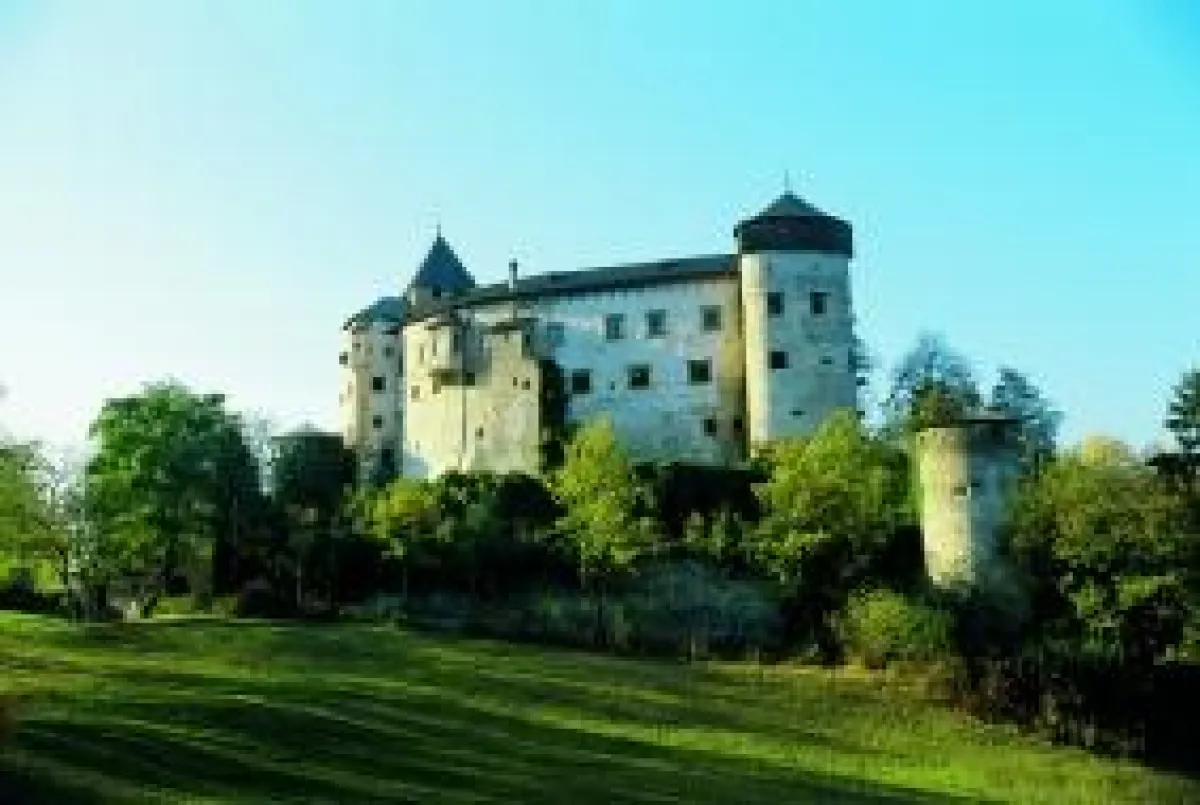Schloss Prösels, Einstieg in den „Oachner Höfeweg“ , Quelle: Südtirol Marketing/Sparber