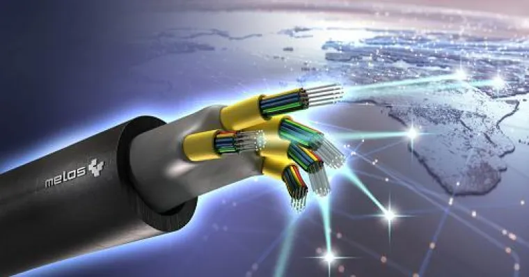 Bild: Glasfaserkabel – mit Highspeed in die Cloud