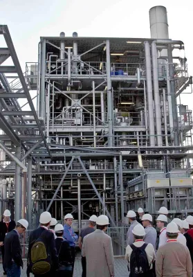 Training in Carbon: Weiterbildung auf dem Gebiet der Nutzung fossiler und nachwachsender Rohstoffe Bild: Training in Carbon: Weiterbildung auf dem Gebiet der Nutzung fossiler und nachwachsender Rohstoffe