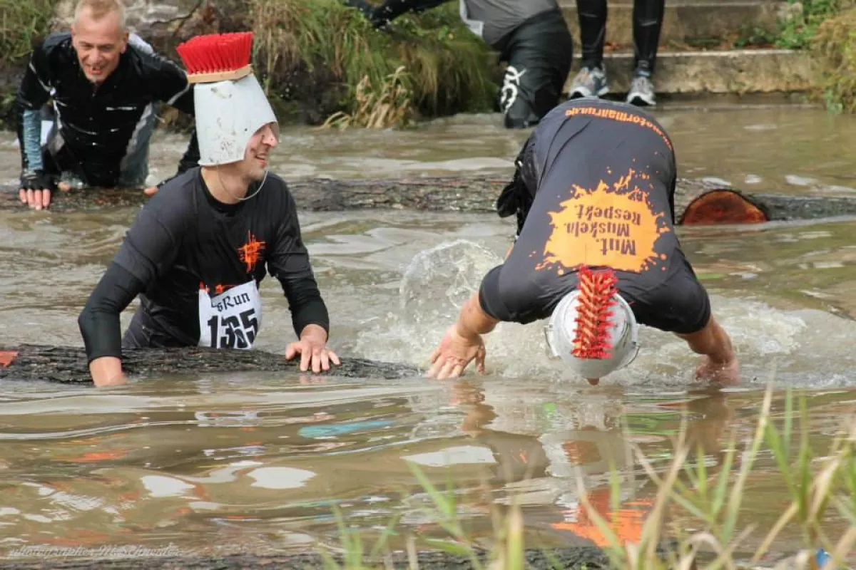 Wasserhindernisse spielen beim The Monarch LimesRun eine große Rolle
