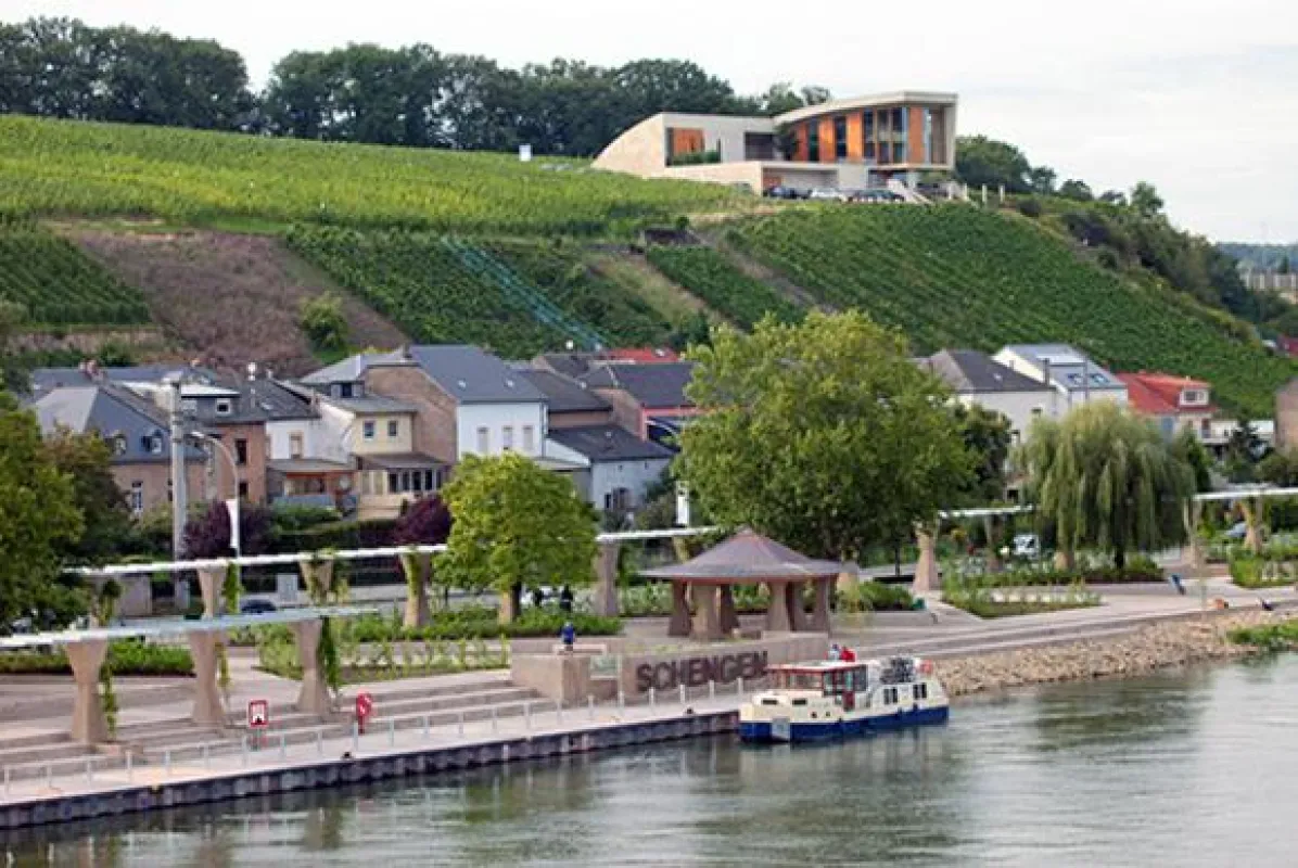 Anlegemöglichkeit in Schengen an der Südlichen-Wein-Mosel