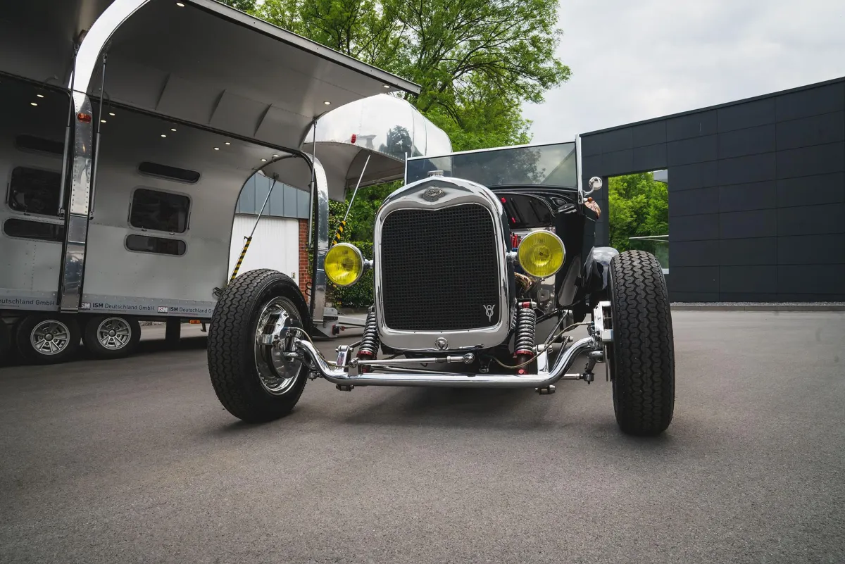 Das perfekte Duo: der Ford Model A und der Airstream Trailer von Clemens Verley
