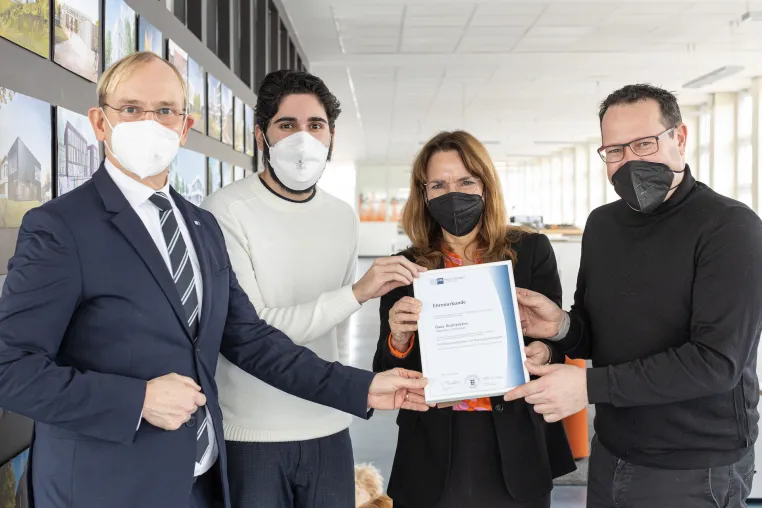 Bild: IHK-Ehrenurkunde für Gaus Architekten in Göppingen 