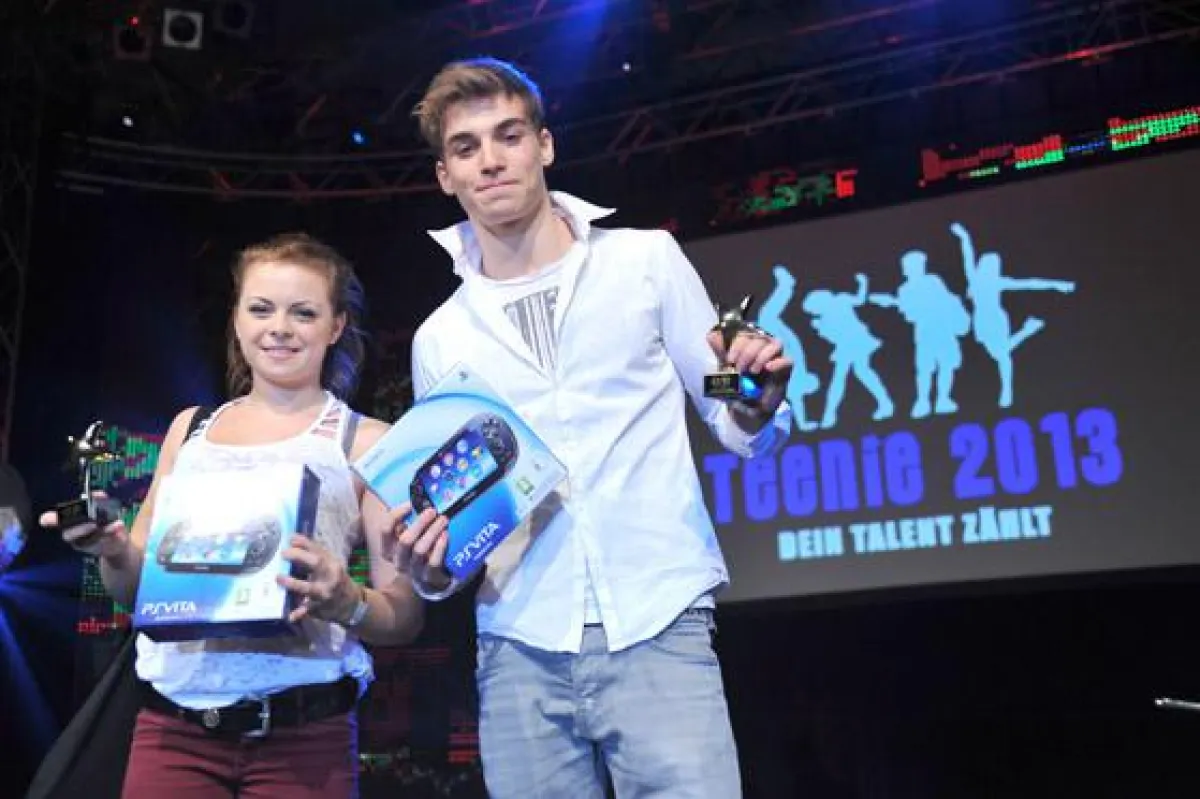 Nathalie & Oscar - die Gewinner des TEENIE 2013 AWARDs (c) Oliver Walterscheid