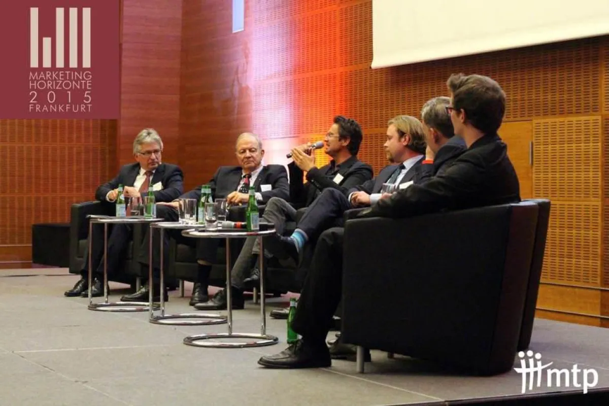 Podium mit u.a. Prof. Heribert Meffert