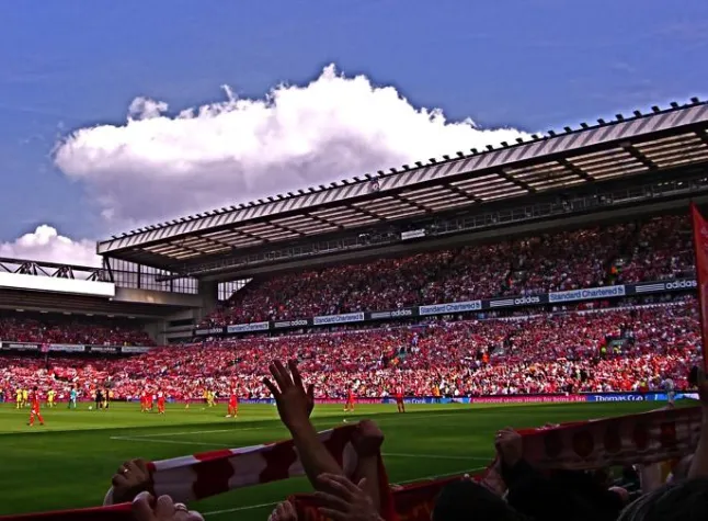 Bild: FC Liverpool: Exklusive Sport Suiten in Anfield