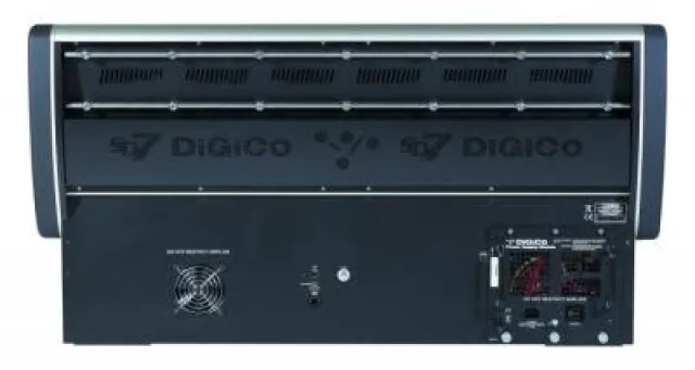 DiGiCo erweitert SD7 mit EX-007. Die erste Expandereinheit geht an Sirius. Bild: DiGiCo erweitert SD7 mit EX-007. Die erste Expandereinheit geht an Sirius.