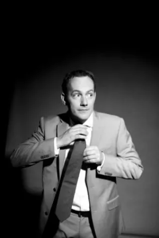 Bild: Johannes Kirchberg am 13. Oktober im Theaterzelt Das Schloss