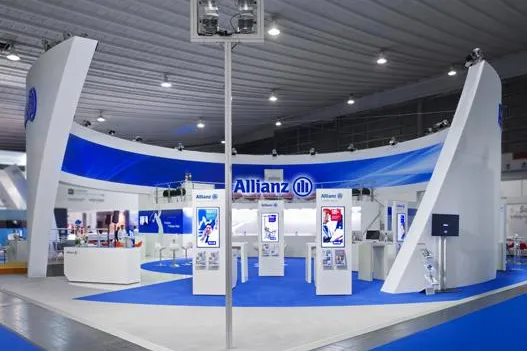 CB.e inszeniert Messeauftritt der Allianz auf der DKM Finanzfachmesse 2012 Bild: CB.e inszeniert Messeauftritt der Allianz auf der DKM Finanzfachmesse 2012