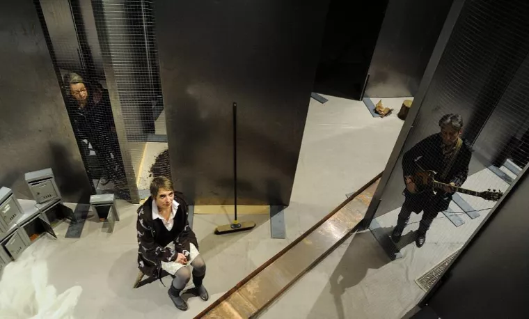 Bild: Uraufführung einer Annäherung: LAND