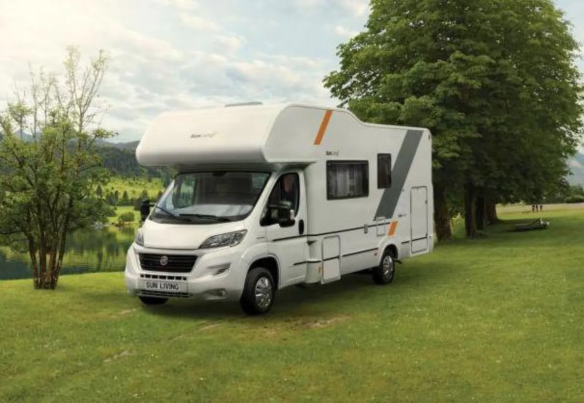 Wohnmobil günstig mieten bei AlbCamper.de