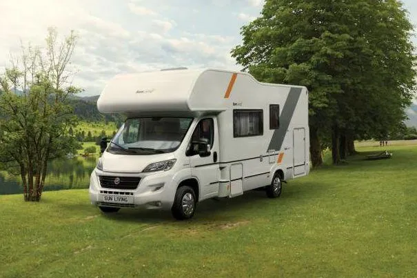 Wohnmobil günstig mieten bei AlbCamper.de Bild: Wohnmobil günstig mieten bei AlbCamper.de