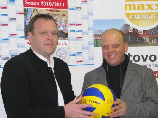 Solarwirtschaft sichert Unterstützung zu- maxx-solar & energie als neuer Co-Sponsor im Bundesliga-Volleyball Bild: Solarwirtschaft sichert Unterstützung zu- maxx-solar & energie als neuer Co-Sponsor im Bundesliga-Volleyball