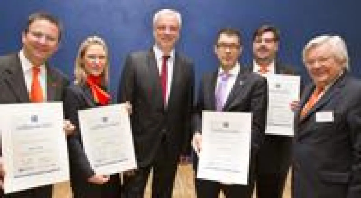 v.l.: Carsten Woll, Christine Keith, Garrelt Duin, Gordon Kleebaum, Andreas Breitkopf Olaf Offers