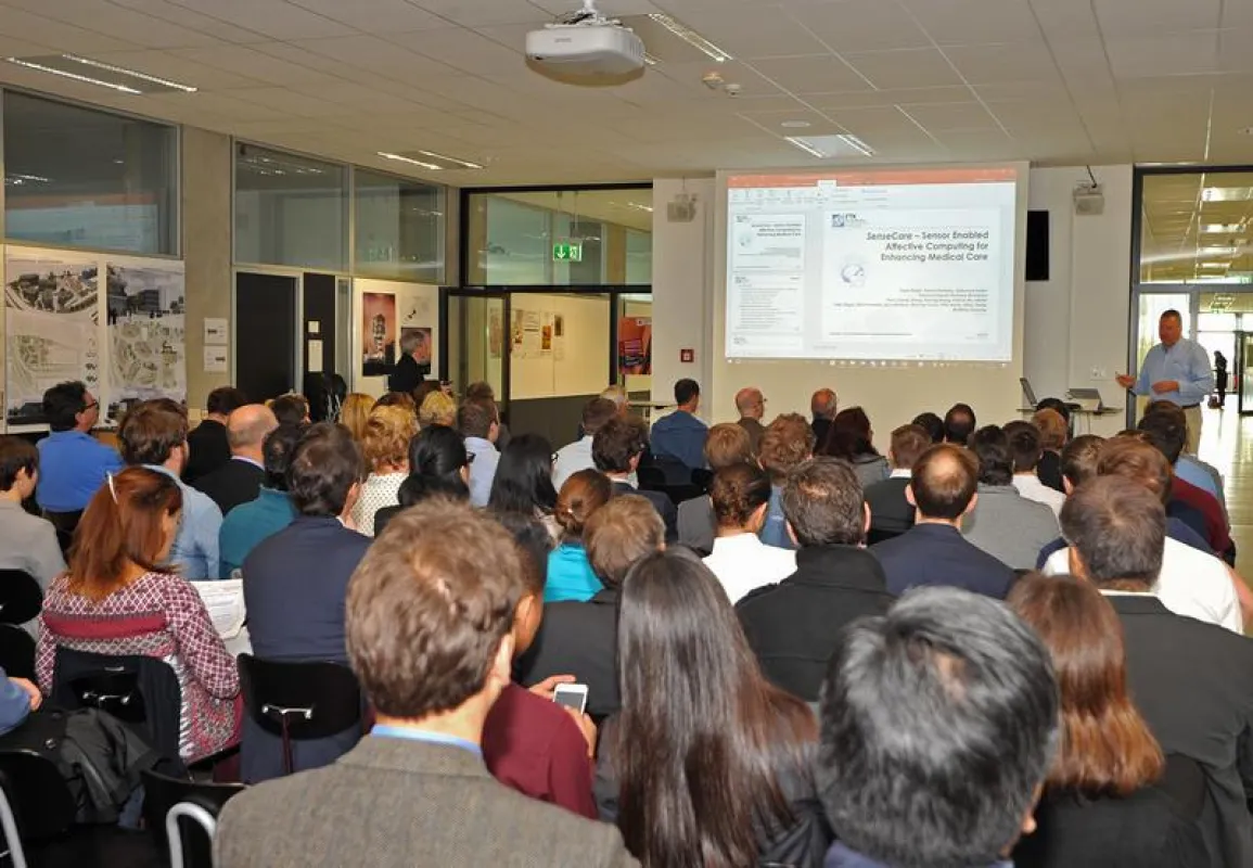 Collaborative European Research Conference an der Hochschule Karlsruhe: Wissenschaftler aus elf Ländern tauschen sich zu Fragen der Informatik und angrenzender Disziplinen aus (Foto: John Christ/HsKA
