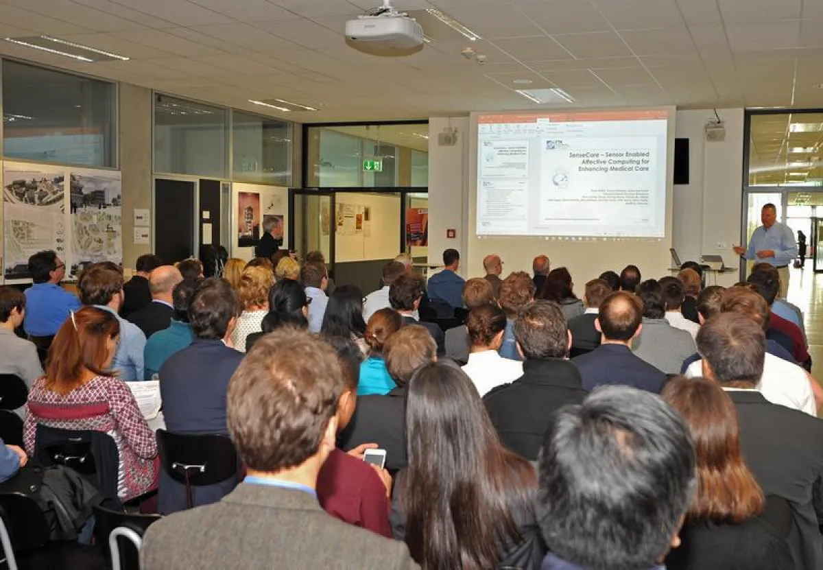 Collaborative European Research Conference an der Hochschule Karlsruhe: Wissenschaftler aus elf Ländern tauschen sich zu Fragen der Informatik und angrenzender Disziplinen aus (Foto: John Christ/HsKA 