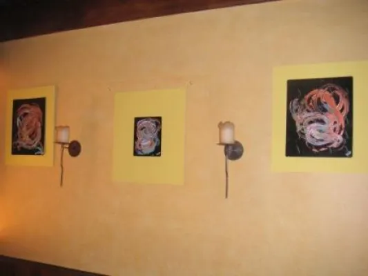 Bild: Bewegende Vernissage zur Ausstellung falcoheaven4healing im Tabor Turm in Steyr