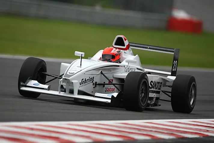 Philipp Eng: Den Champagner schon gerochen Bild: Philipp Eng: Den Champagner schon gerochen