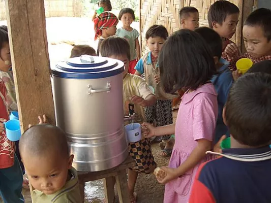 Rotary Club Ansbach spendet für Helfen ohne Grenzen Bild: Rotary Club Ansbach spendet für Helfen ohne Grenzen