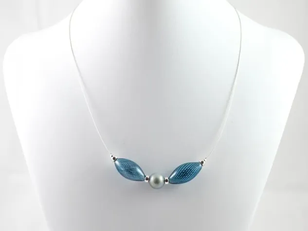 Bild: Schmuckissage in der Borgward Villa