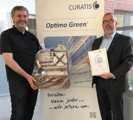 Bild: 20 Jahre bei CURATIS: Projektleiter Peter Oertel feiert Jubiläum