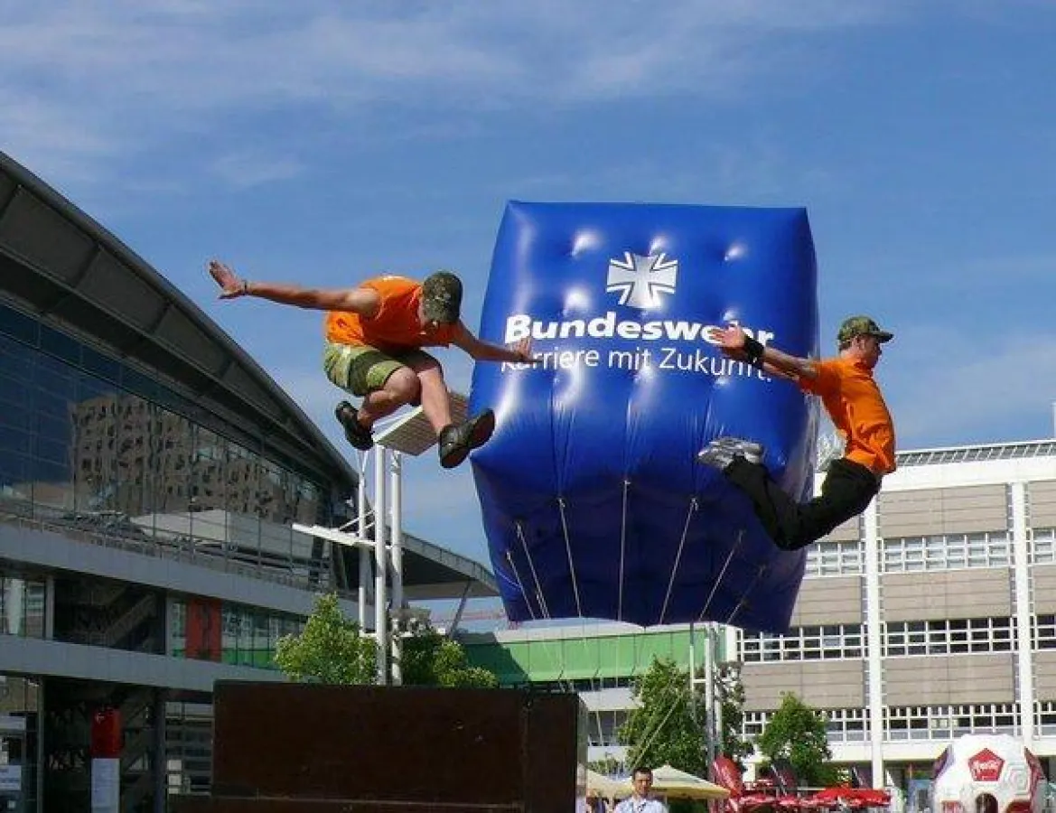 Ohne Trampolin: Mit Parkouring hoch hinaus!, Quelle: Bundeswehr