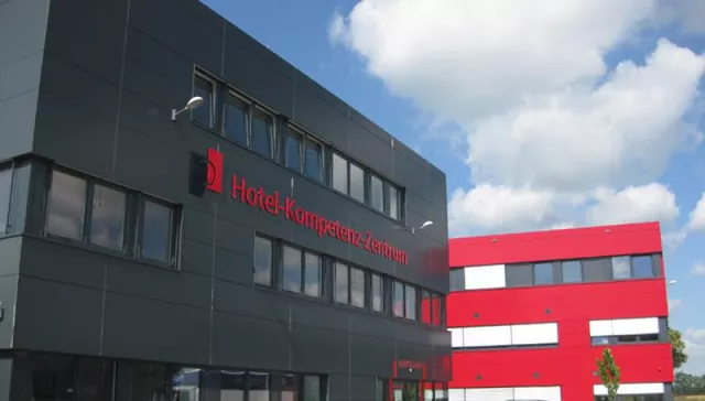 Bild: HOGA Beratertag am 11. Juli 2012 - Dreifaches Praxiswissen im Hotelkompetenzzentrum Oberschleißheim