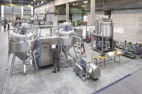 Bild: Romaco FrymaKoruma präsentiert neue Vakuumprozessanlage Frymix II: Innovationskraft aus Rheinfelden