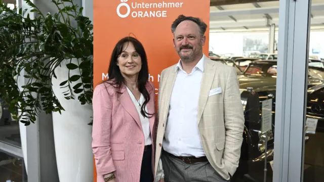 Bild: Unternehmer ORANGE bei Dauphin Speed Event: Netzwerkabend zwischen Oldtimern, Unternehmergeist und Wein