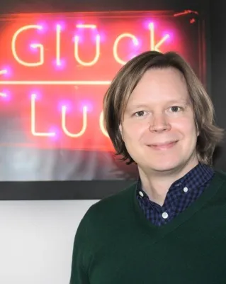 Bild: Christopher Werth verstärkt Kreation bei insglück