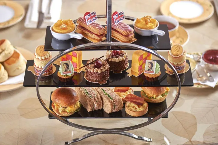 Scones und Sandwiches aus 90 Jahren – Afternoon Tea zum Geburtstag der Queen Bild: Scones und Sandwiches aus 90 Jahren – Afternoon Tea zum Geburtstag der Queen